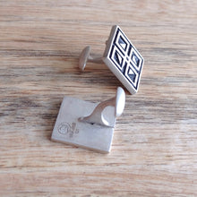 Load image into Gallery viewer, WINDOWS, Set of Cufflinks and Bracelet, Sterling Silver and Natural Leather