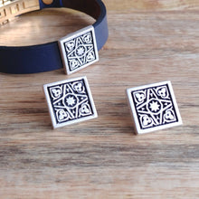Load image into Gallery viewer, FOUR GARDENS, Set of Cufflinks and Bracelet, Sterling Silver and Natural Leather