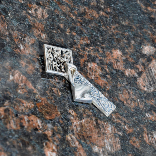 LIGHT OF WISDOM, Pendant of Sterling Silver