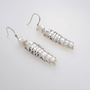 STANDING AWAIT, FOR A COMPENSATION OF MY LOVE II, Set of Pendant and Earrings, Sterling Silver