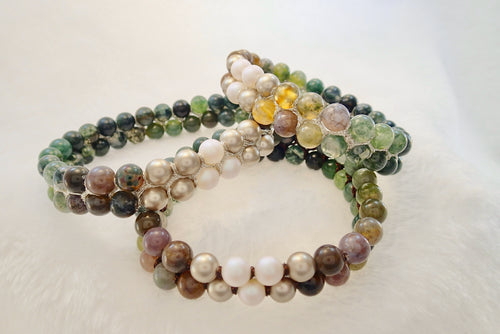 Gemstone bracelet by Pellara, shades of green in Glowing, made of White moss & Indian agate. Gemini zodiac. 8mm & 6mm
