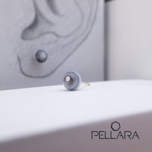 Sterling silver natural gemstone stud earrings contains a sparkling piece of Cubic Zirconia. Very light and hypo-allergenic, 6mm or 8mm beads. Agate
